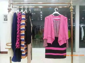 揭秘尾貨服裝批發(fā) 品牌折扣女裝廠價(jià)直銷(xiāo)的一手貨源與報(bào)價(jià)策略